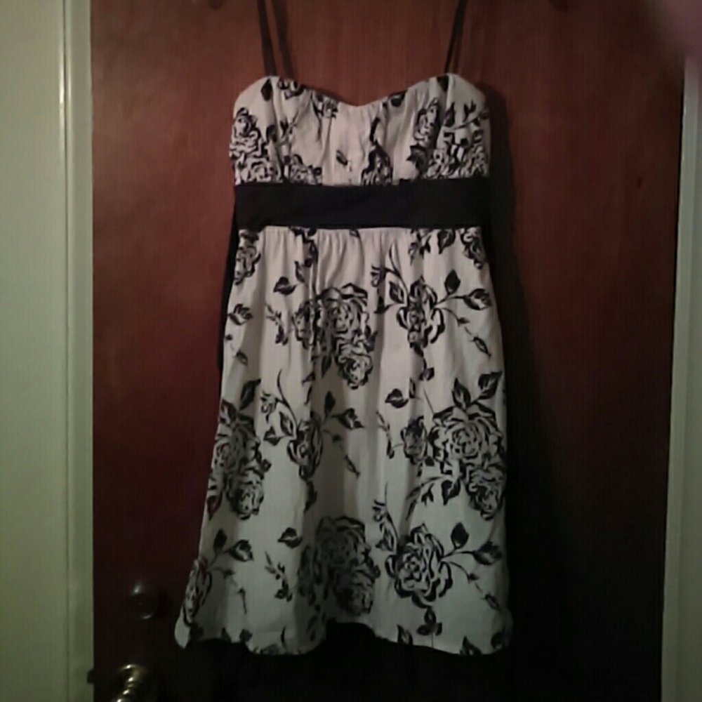 Juniors spaghetti strap fashion dress